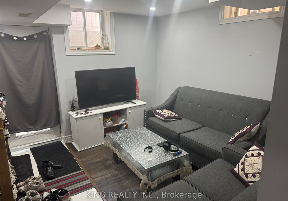 8-ferncroft-place-brampton-ontario-w13691908