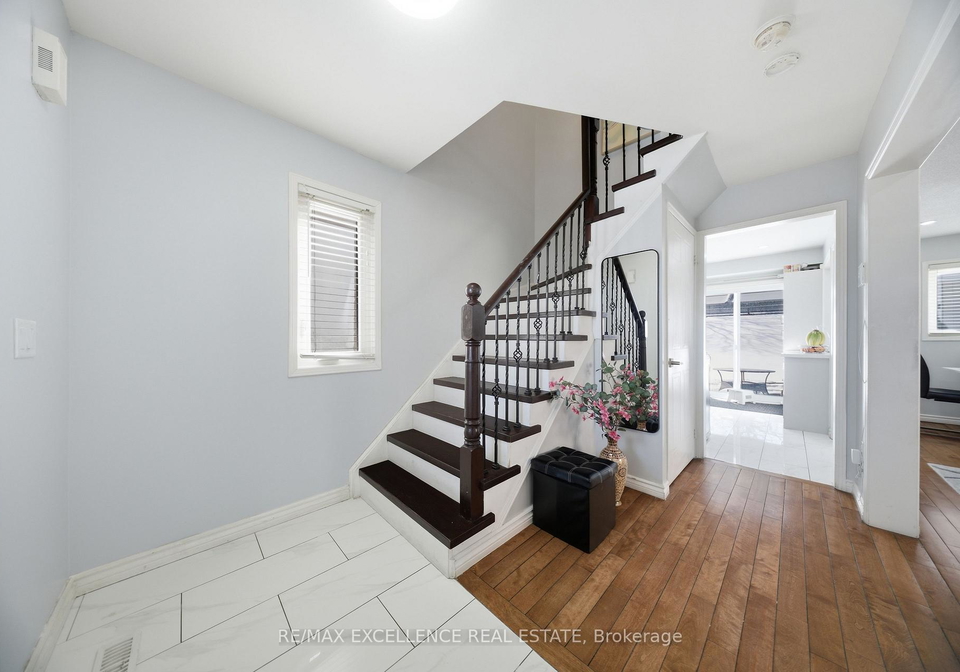 46-nectarine-crescent-brampton-ontario-w13692024
