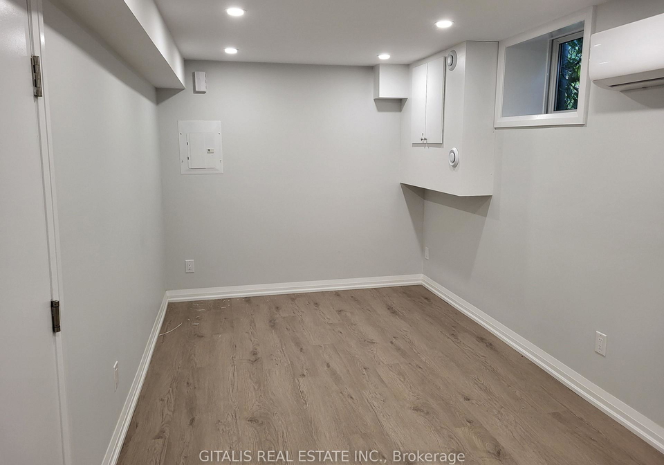 195-oakmount-road-n-toronto-toronto-ontario-w13692084