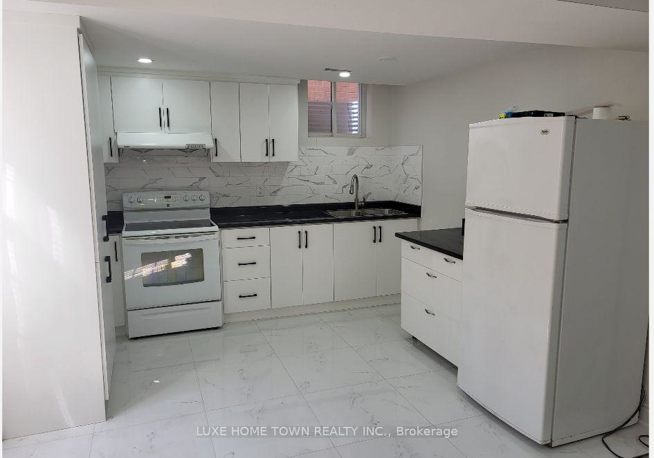 23-castlehill-road-brampton-ontario-w13692180