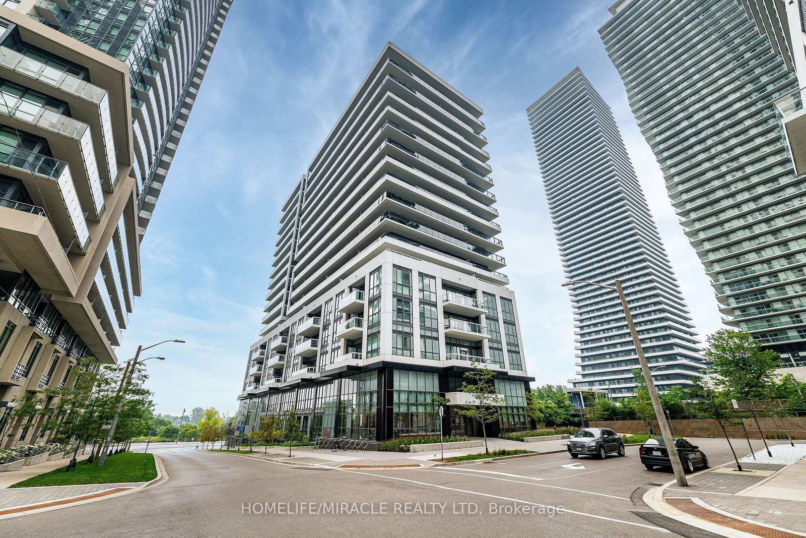 65-annie-craig-drive-toronto-etobicoke-ontario-w13692210