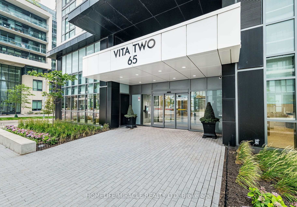 65-annie-craig-drive-toronto-etobicoke-ontario-w13692210