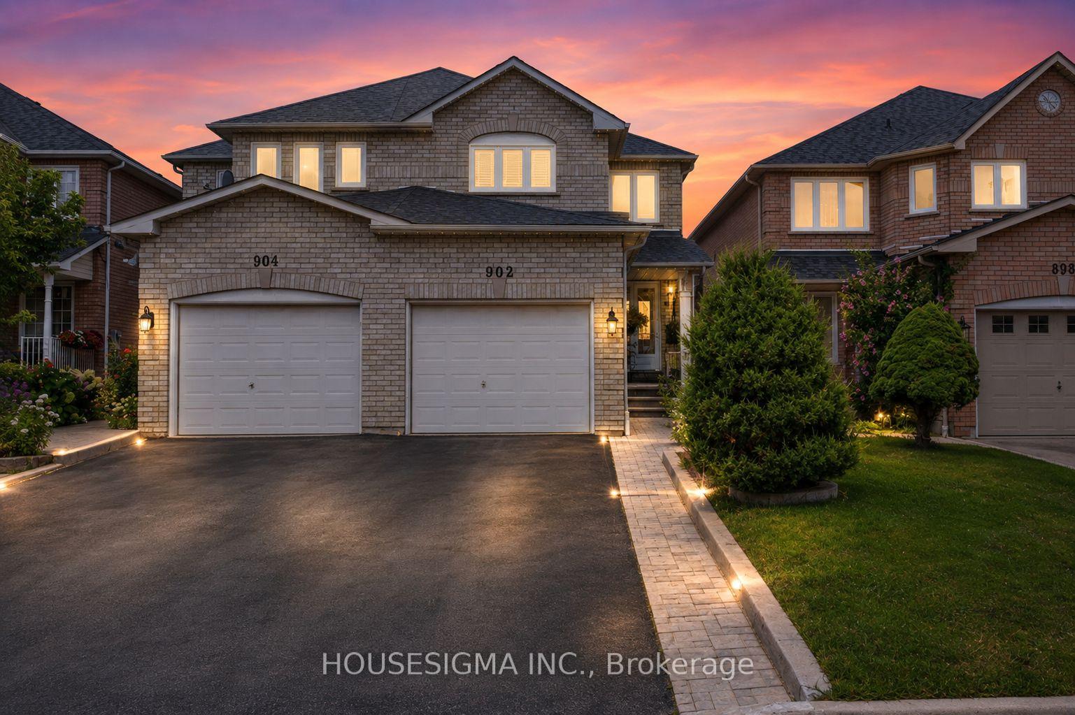 902-applecroft-circle-mississauga-ontario-w13692536