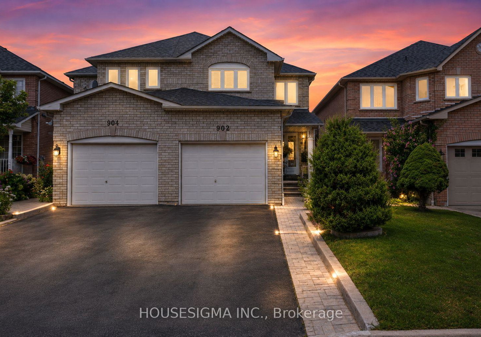 902-applecroft-circle-mississauga-ontario-w13692536