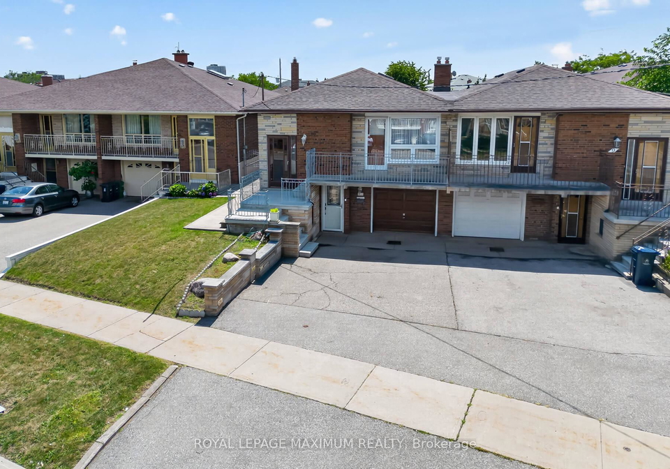 11-hisey-crescent-toronto-york-ontario-w13692782