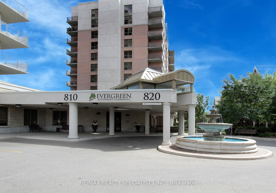 810-scollard-court-mississauga-ontario-w13692892