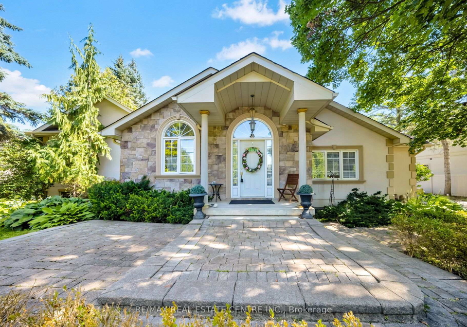 6961-second-line-w-mississauga-ontario-w13693060