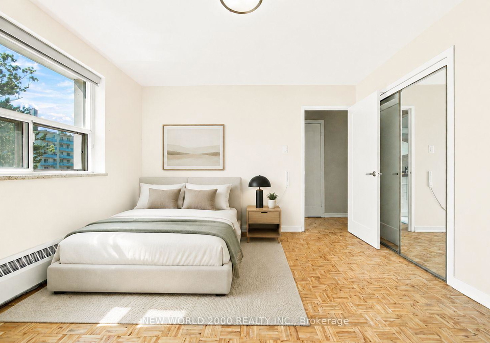 2300-marine-drive-oakville-ontario-w13693076