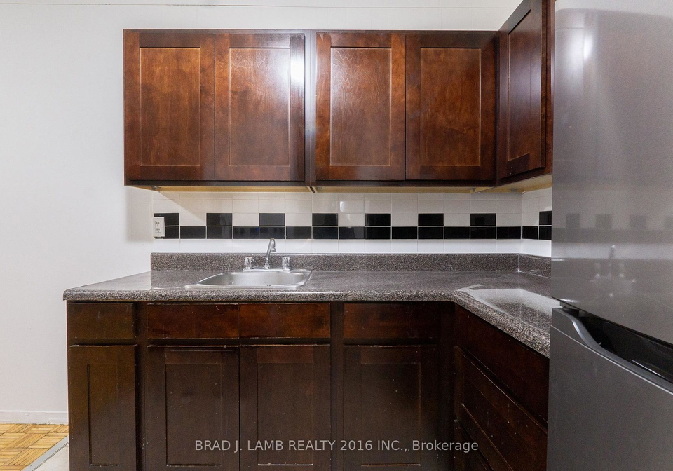 4-hill-heights-road-toronto-etobicoke-ontario-w13693248