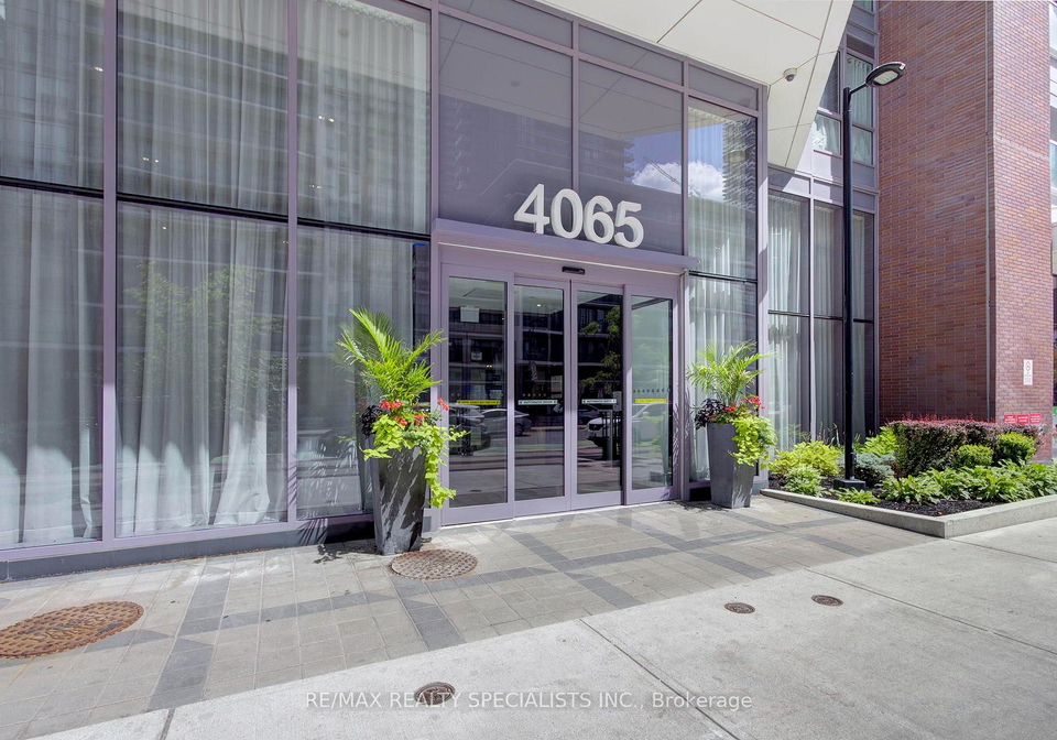 4065-confederation-parkway-mississauga-ontario-w13693286