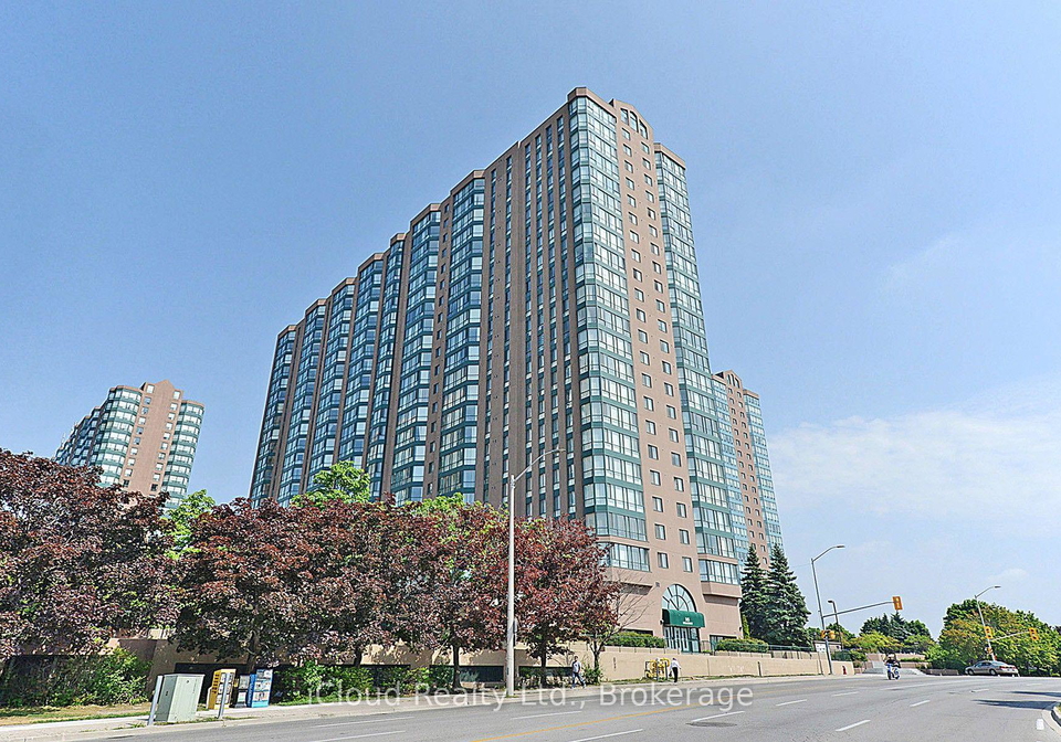 135-hillcrest-avenue-mississauga-ontario-w13693382