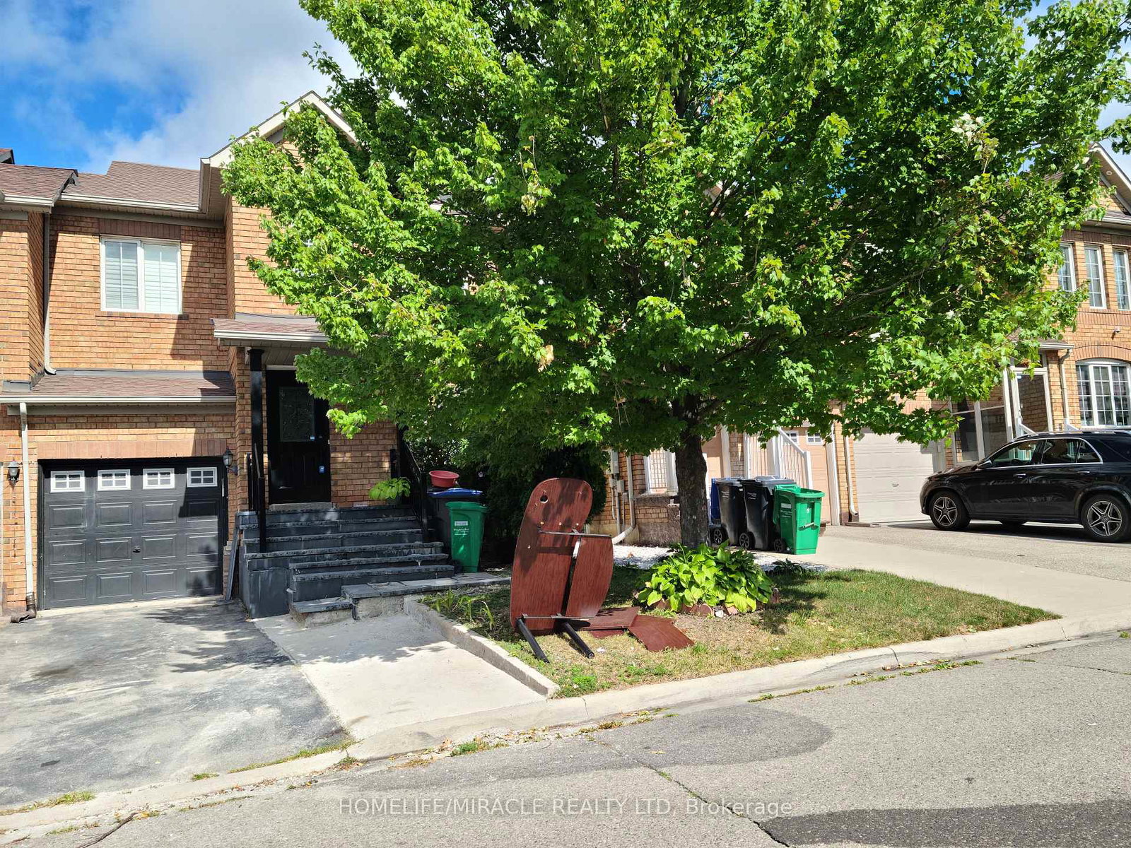 7-thunderbird-trail-brampton-ontario-w13693454
