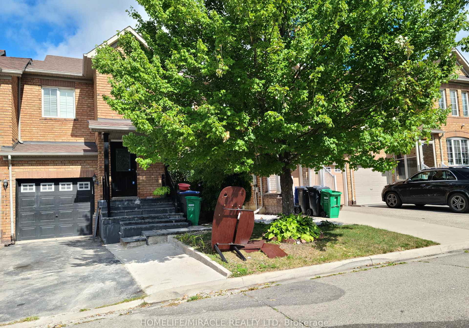 7-thunderbird-trail-brampton-ontario-w13693454