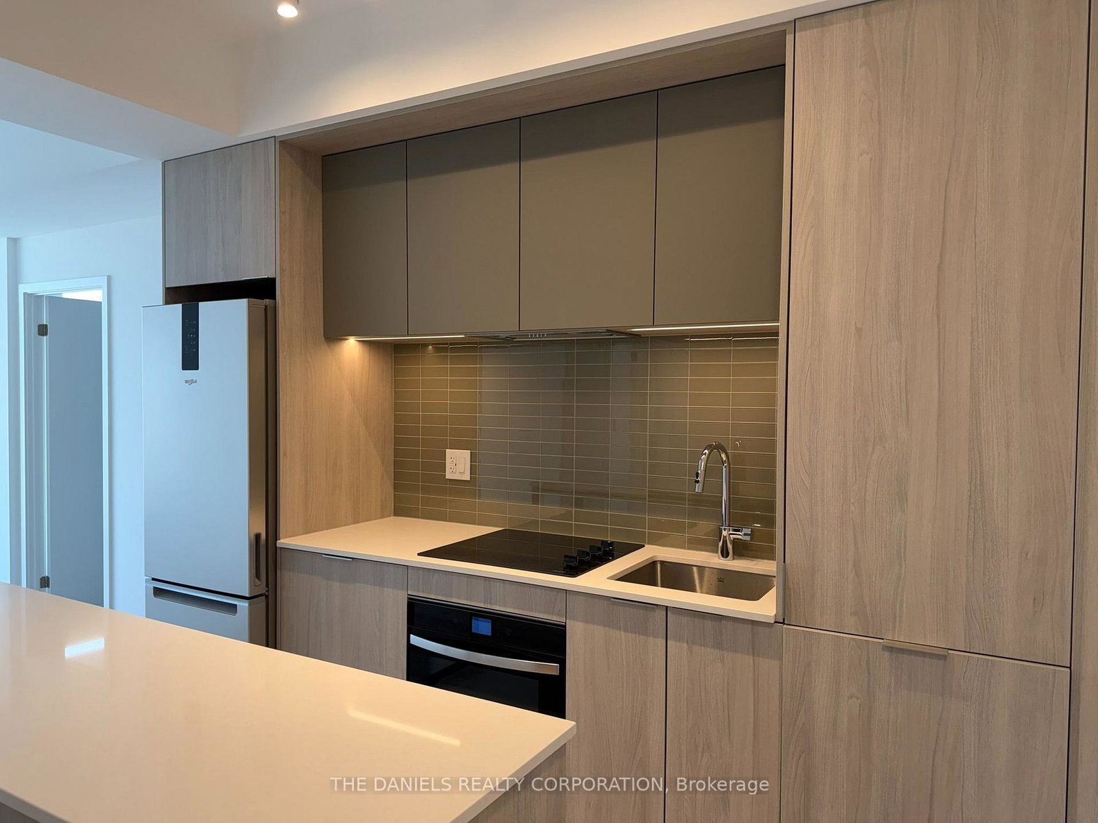 395-square-one-drive-mississauga-ontario-w13693466