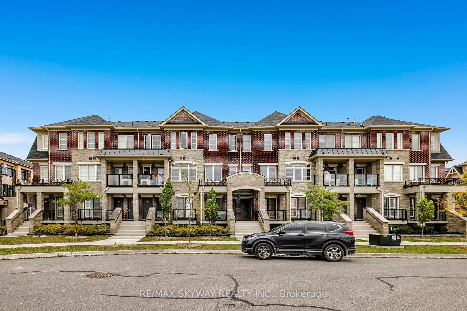200-veterans-drive-brampton-ontario-w13693528