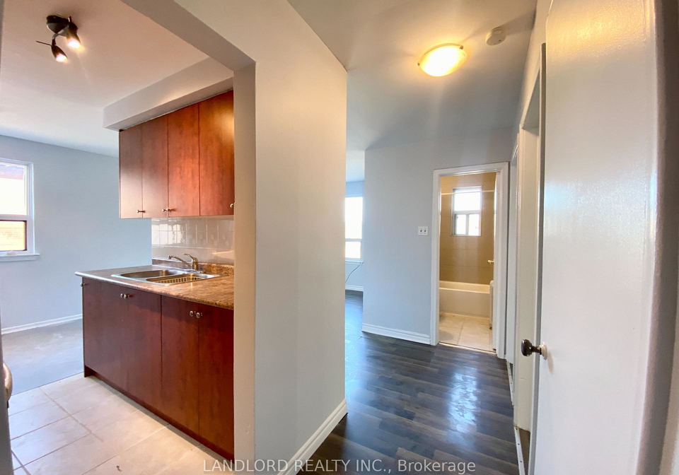 127-scarlett-road-toronto-toronto-ontario-w13693622