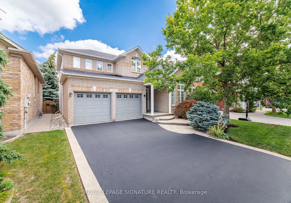 2215-lapsley-crescent-oakville-ontario-w13693644