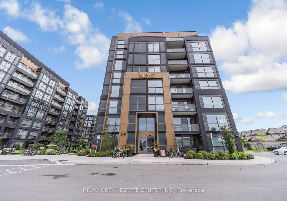 2343-khalsa-gate-oakville-ontario-w13693654
