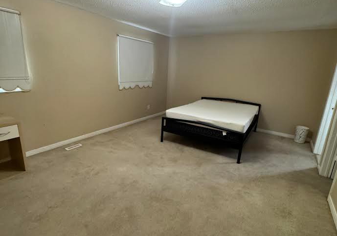 198-harrowsmith-drive-mississauga-ontario-w13693686