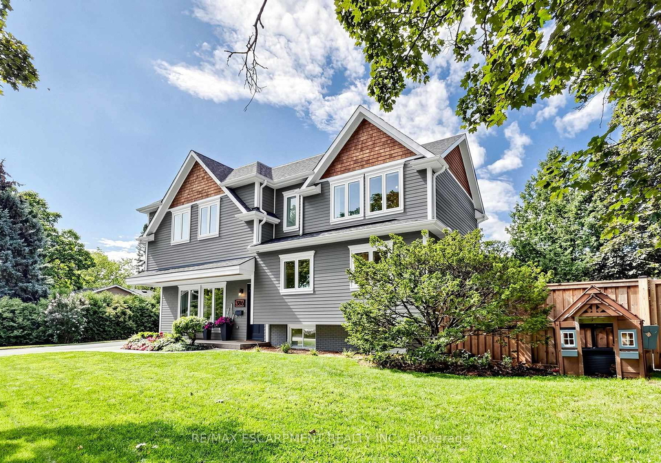 386-cosburn-crescent-burlington-ontario-w13693752