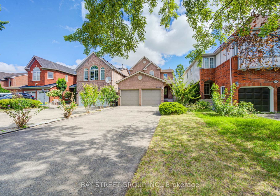 5922-dalebrook-crescent-mississauga-ontario-w13693770