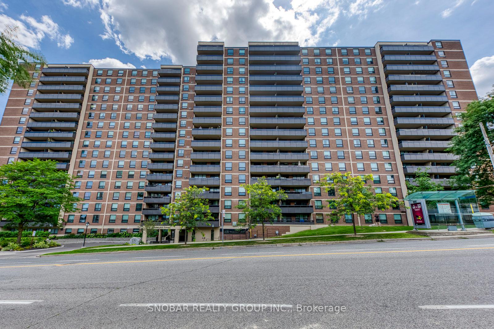 15-la-rose-avenue-toronto-etobicoke-ontario-w13693840