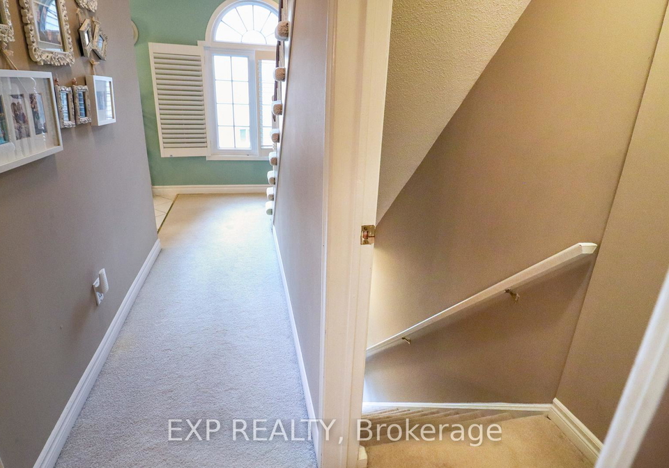 2110-cleaver-avenue-burlington-ontario-w13693938