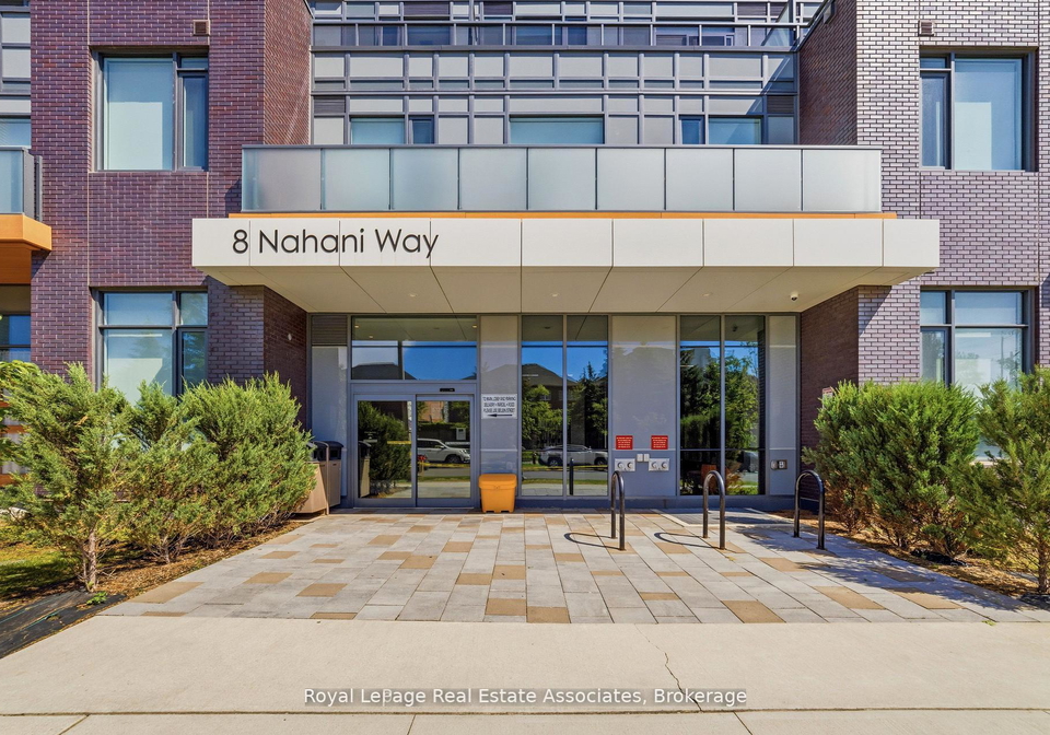 8-nahani-way-mississauga-ontario-w13693946