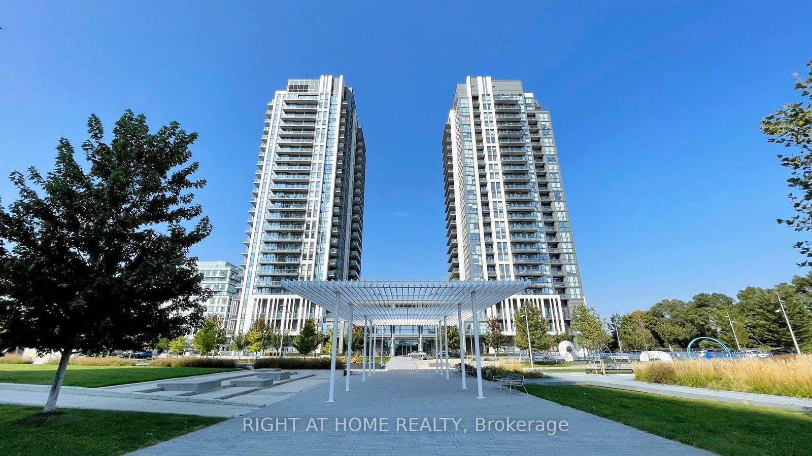 15-zorra-street-toronto-etobicoke-ontario-w13694114