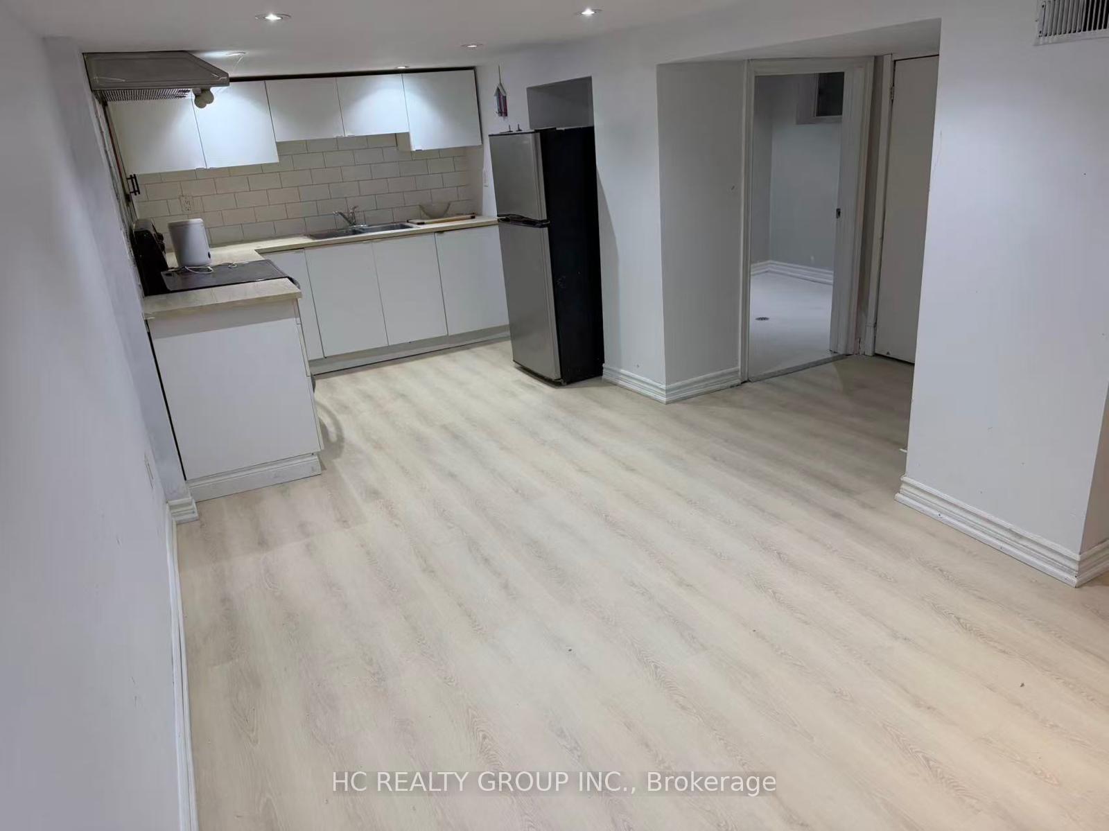 25-beechwood-avenue-toronto-toronto-ontario-w13694184