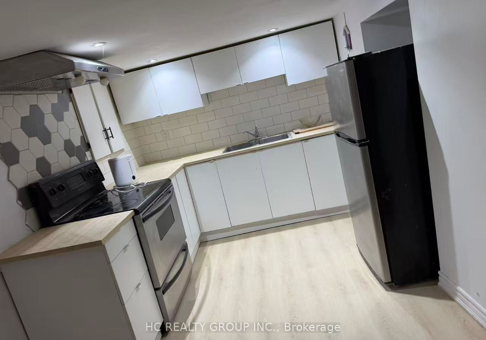 25-beechwood-avenue-toronto-toronto-ontario-w13694184