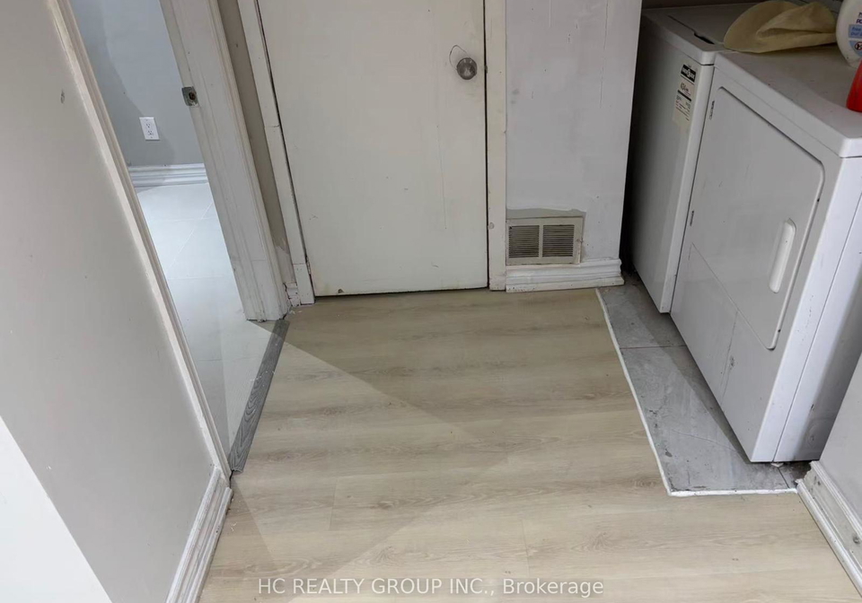 25-beechwood-avenue-toronto-toronto-ontario-w13694184