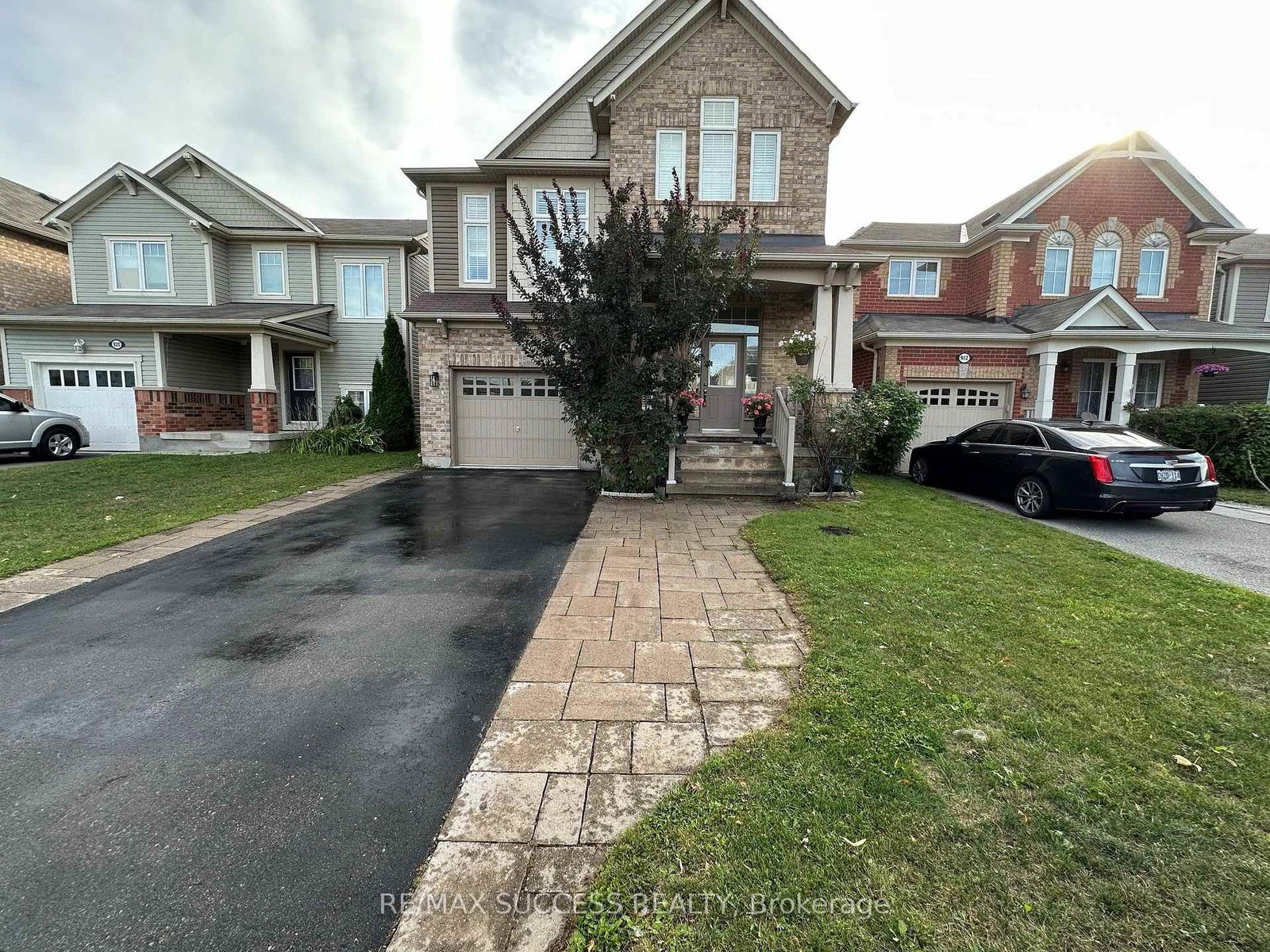 916-minchin-way-milton-ontario-w13694286