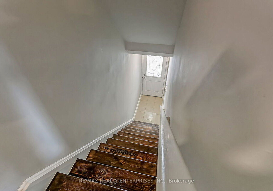 2386-munns-avenue-oakville-ontario-w13694320