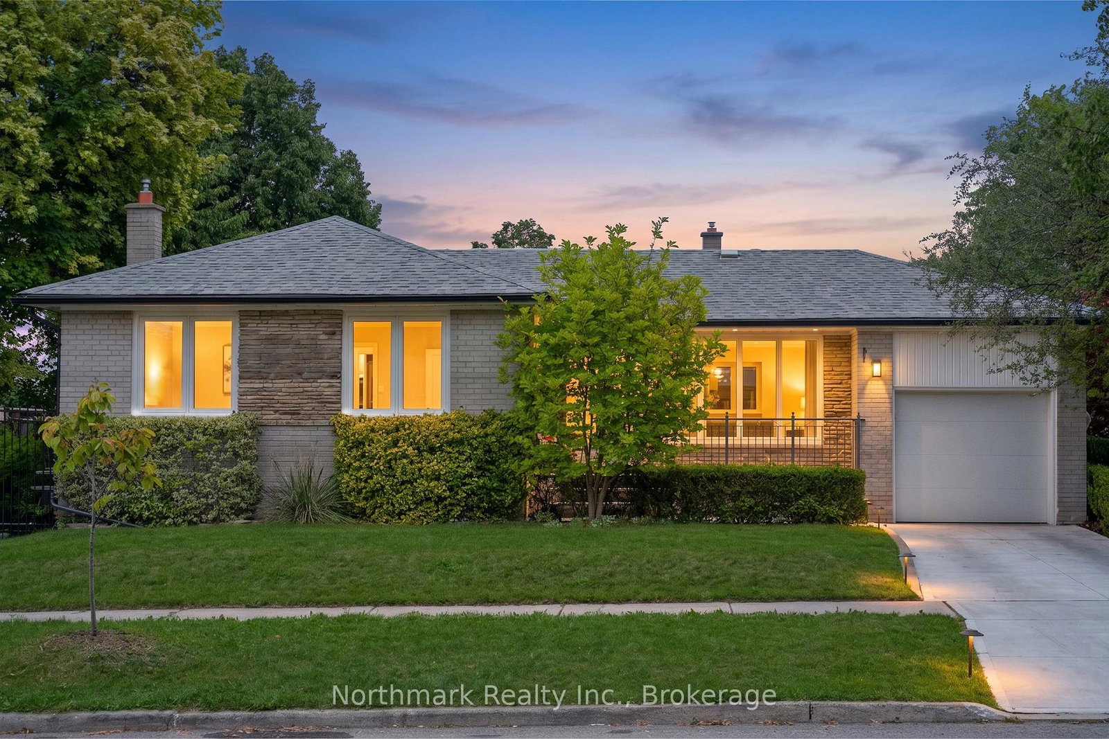 48-benway-drive-toronto-etobicoke-ontario-w13694346
