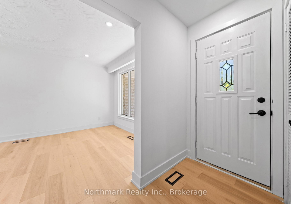 48-benway-drive-toronto-etobicoke-ontario-w13694346