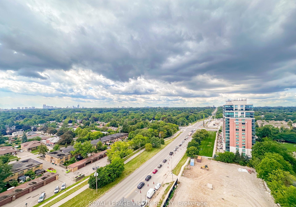 4010-eglinton-avenue-w-toronto-etobicoke-ontario-w13694382