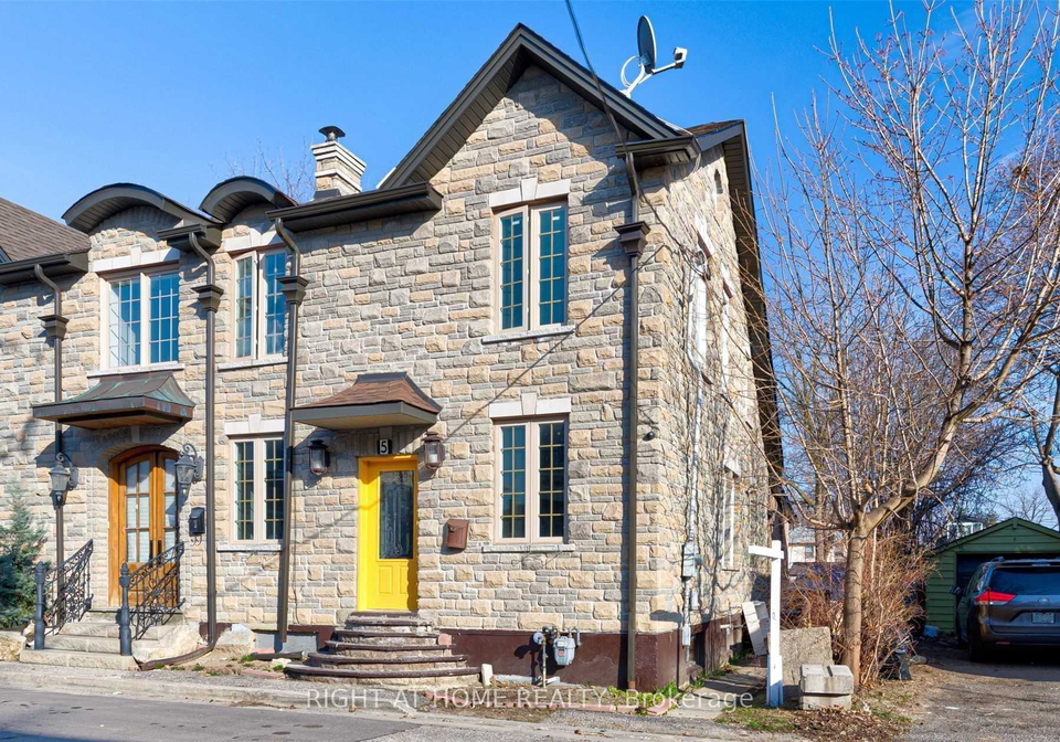 5-william-street-brampton-ontario-w13694440