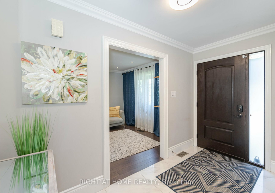 19-talgarth-road-toronto-etobicoke-ontario-w13694834