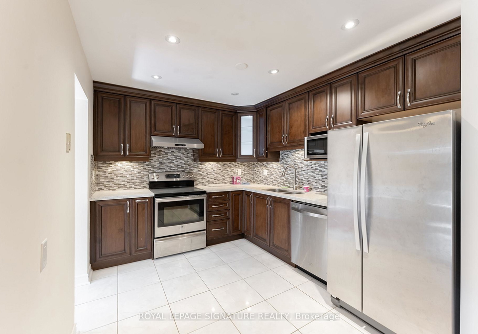 2825-gananoque-drive-mississauga-ontario-w13694838