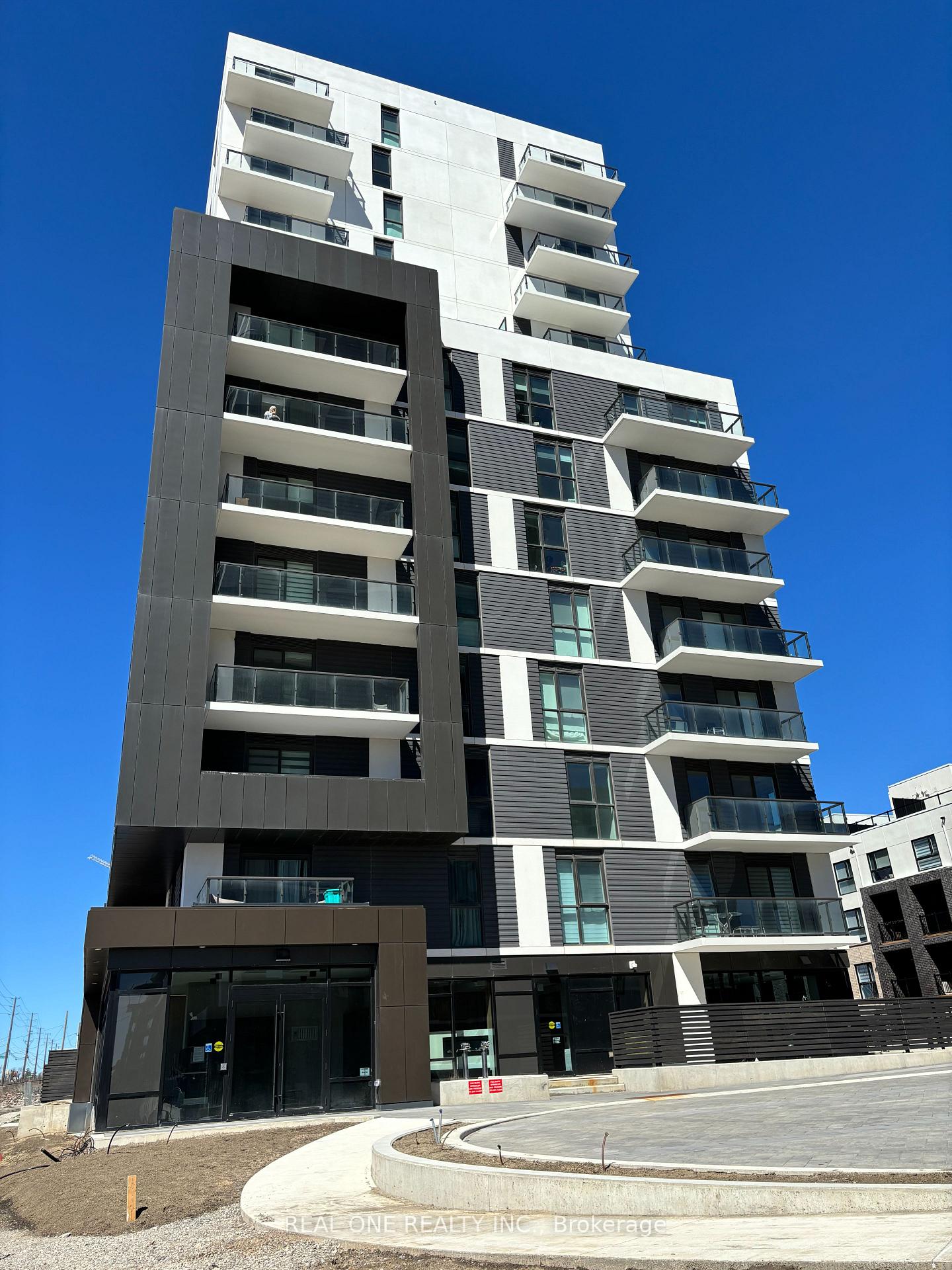 335-wheat-boom-drive-oakville-ontario-w13694898