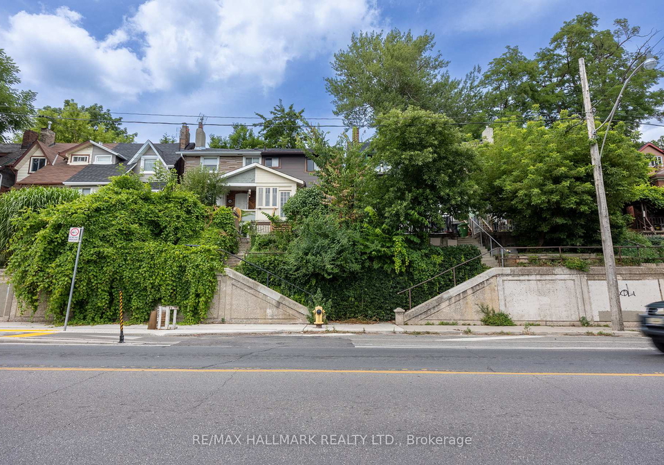 1366-davenport-road-toronto-toronto-ontario-w13694938