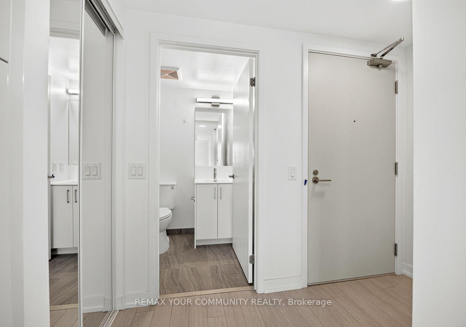 4010-eglinton-avenue-w-toronto-etobicoke-ontario-w13694950
