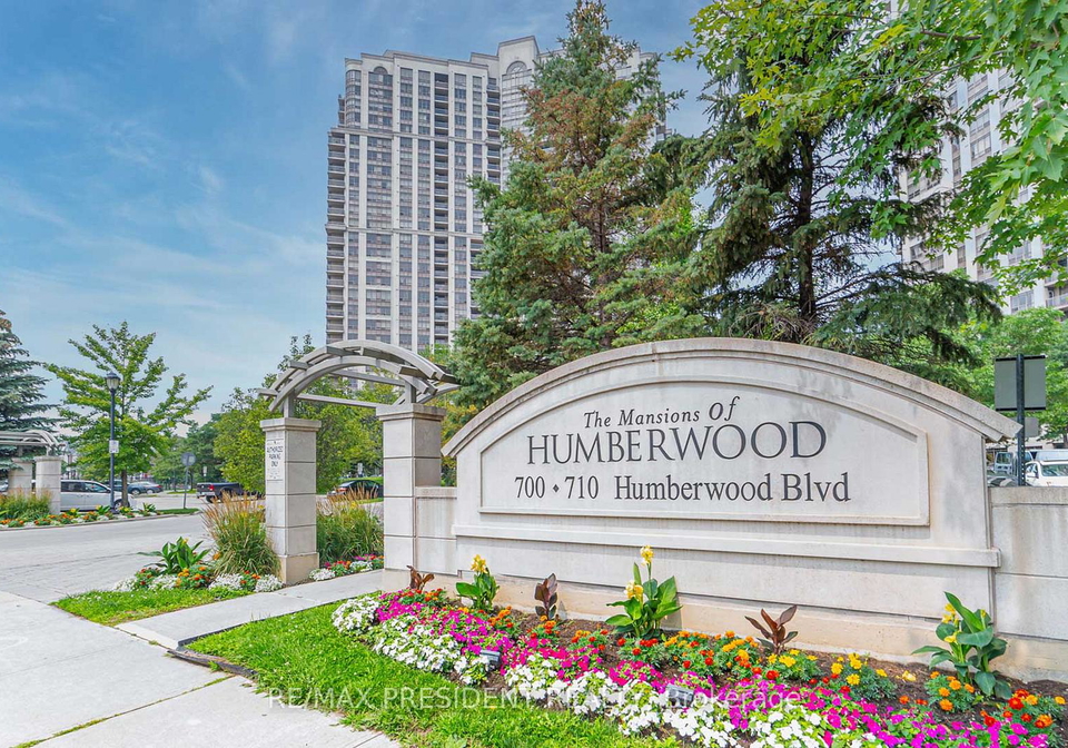 710-humberwood-boulevard-toronto-etobicoke-ontario-w13695028