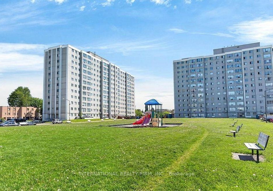 50-lotherton-pathway-toronto-north-york-ontario-w13695094