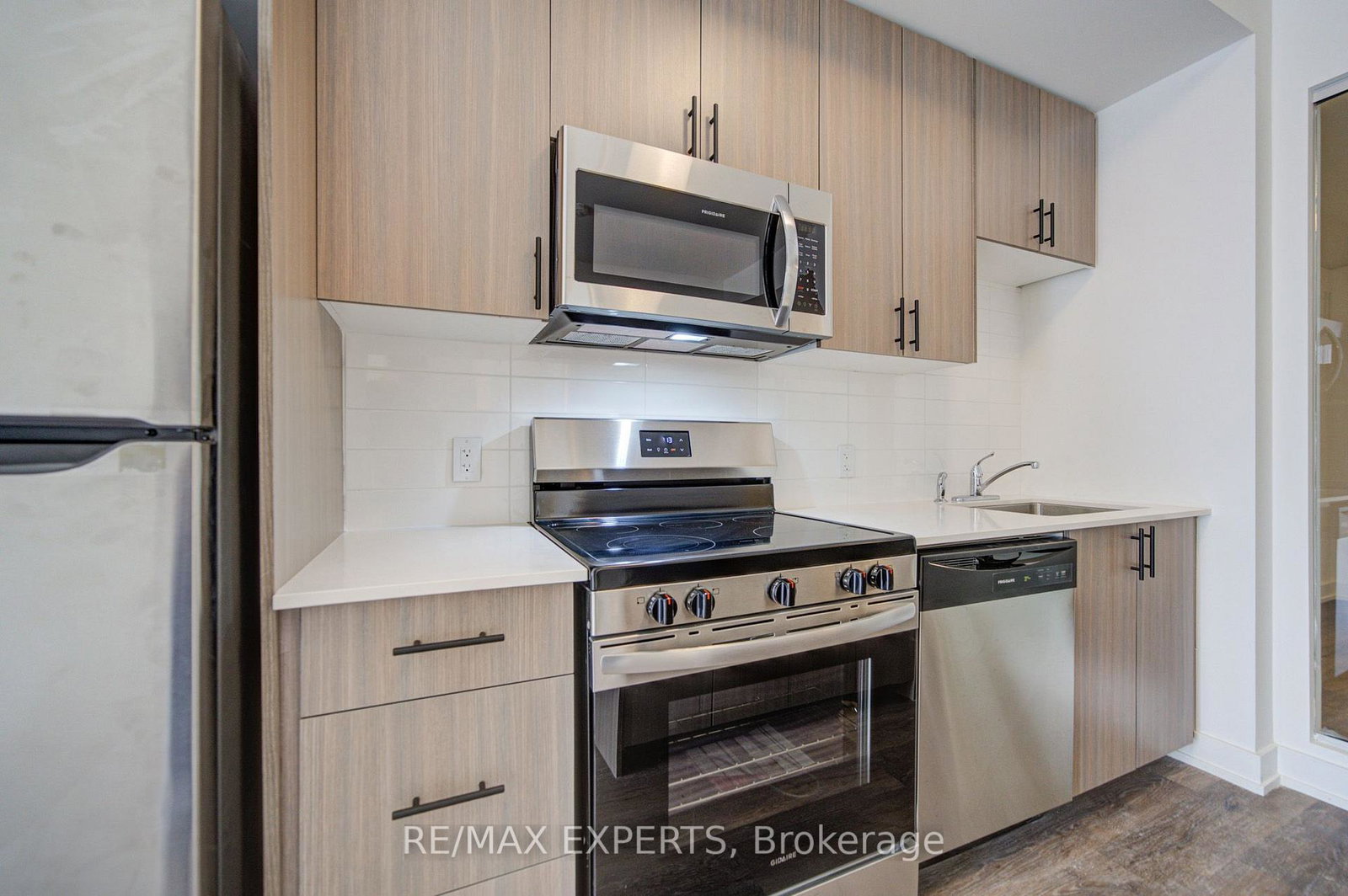 2475-old-bronte-road-oakville-ontario-w13695358