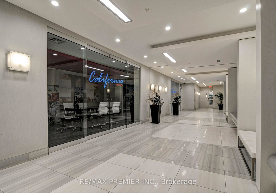 165-legion-road-n-toronto-etobicoke-ontario-w13695474