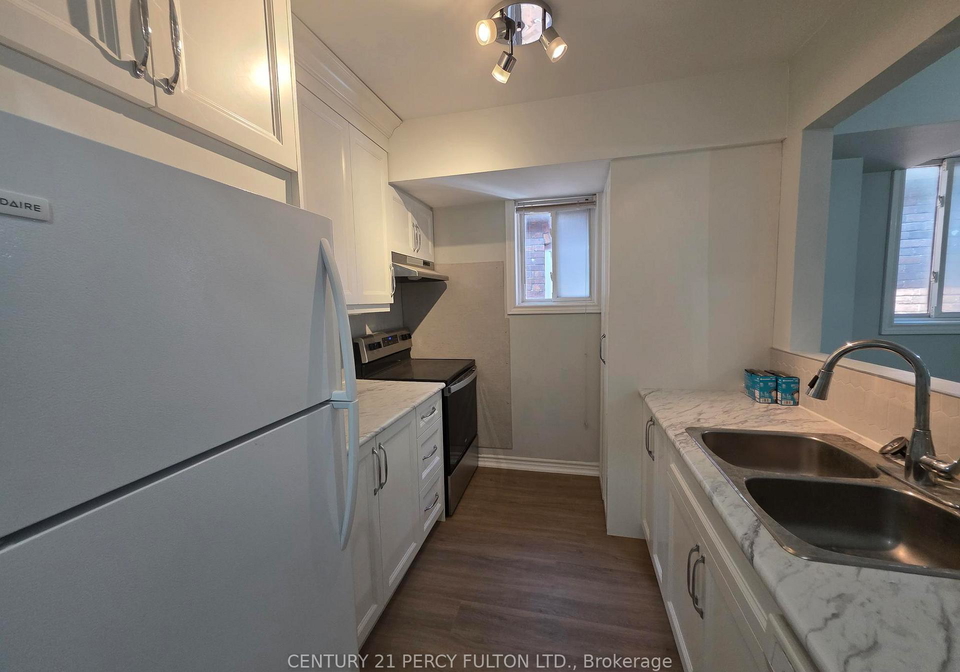 223-fairview-avenue-toronto-toronto-ontario-w13695588