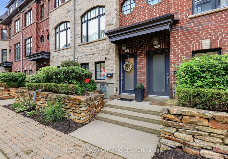 39-lobo-mews-toronto-etobicoke-ontario-w13695924