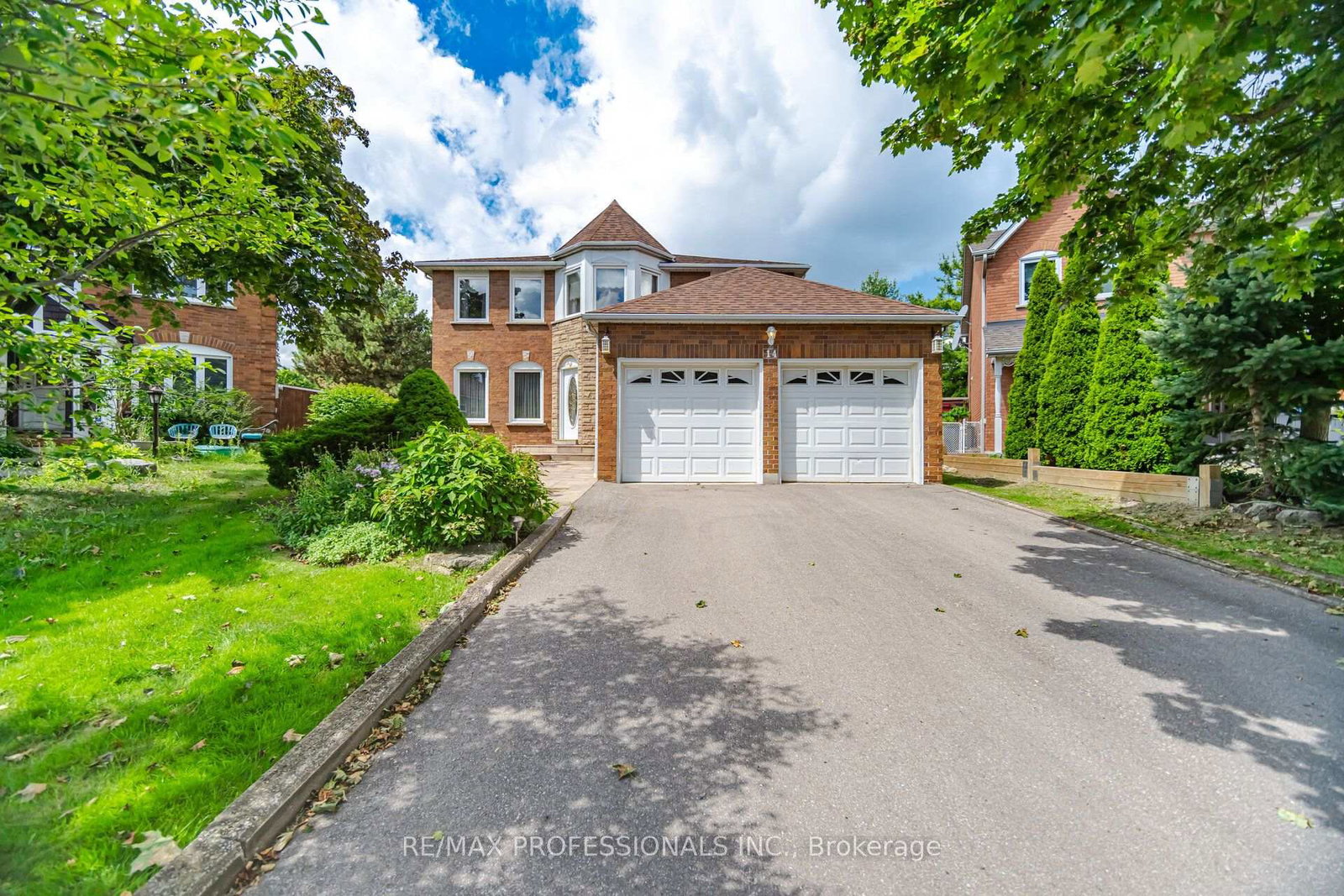 14-laura-court-brampton-ontario-w13695932